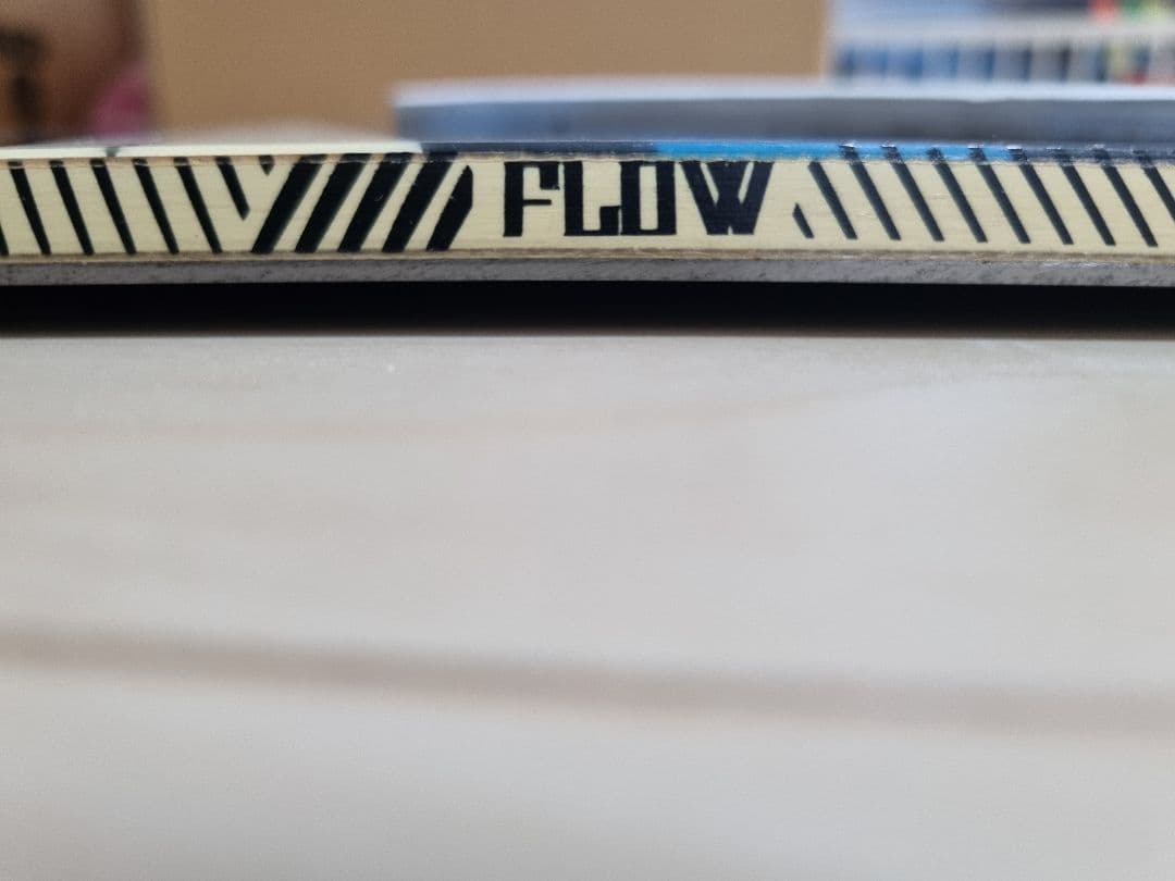 スノーボード 板 Flow 156cm
