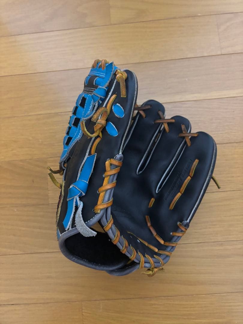 早い者勝ち！大人気ゼット ZETTプロステイタス 軟式内野用 源田モデルです！