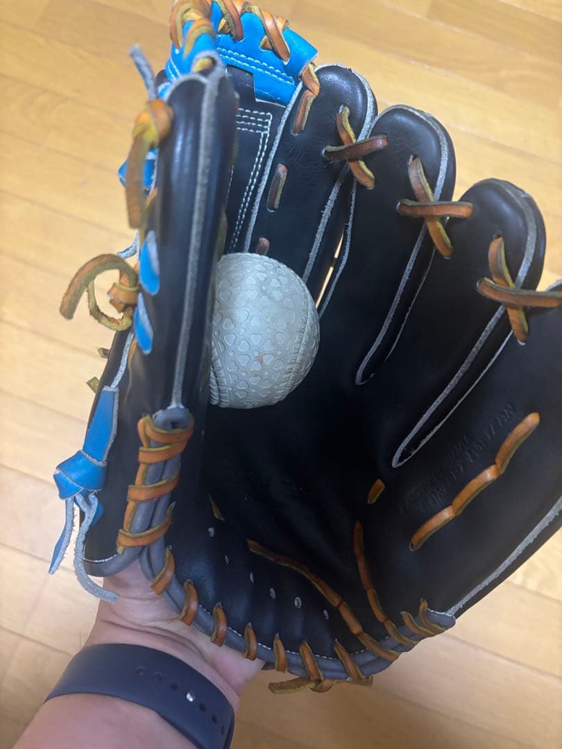 早い者勝ち！大人気ゼット ZETTプロステイタス 軟式内野用 源田モデルです！