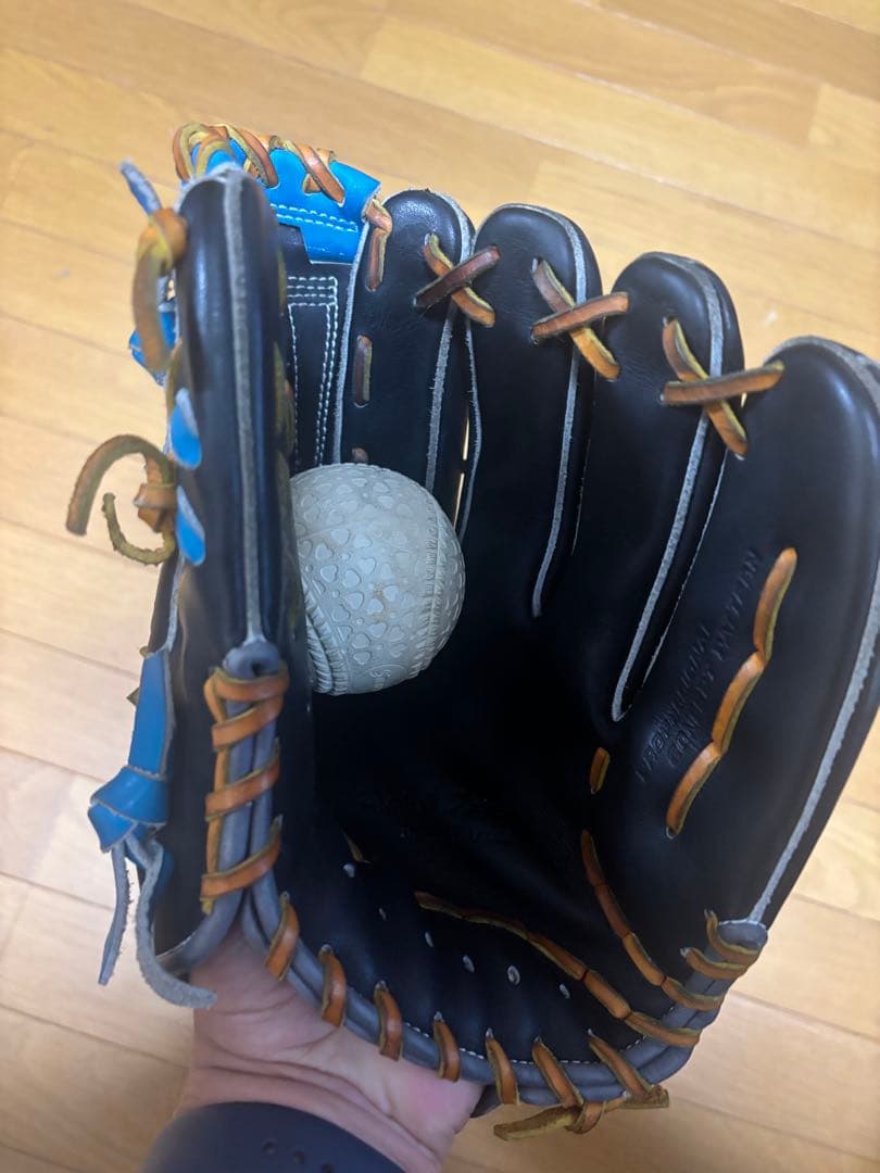 早い者勝ち！大人気ゼット ZETTプロステイタス 軟式内野用 源田モデルです！