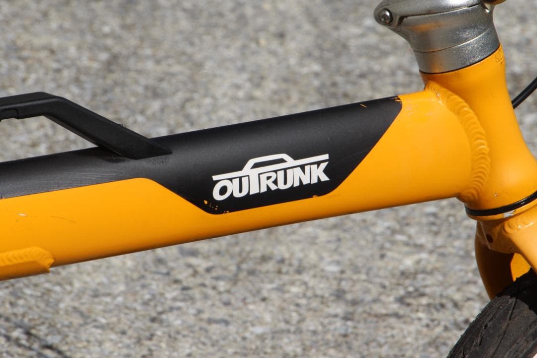 サイクルベースあさひ♪人気モデル♪LOG OUTRUNK♪軽量アルミフレーム♪