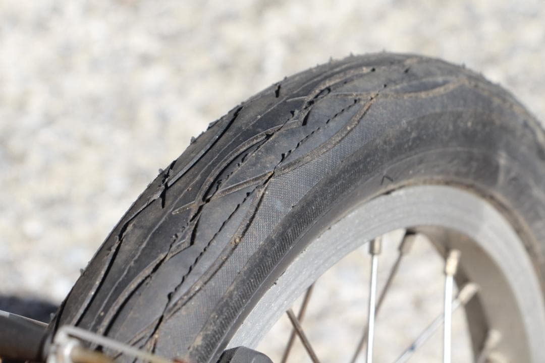 サイクルベースあさひ♪人気モデル♪LOG OUTRUNK♪軽量アルミフレーム♪