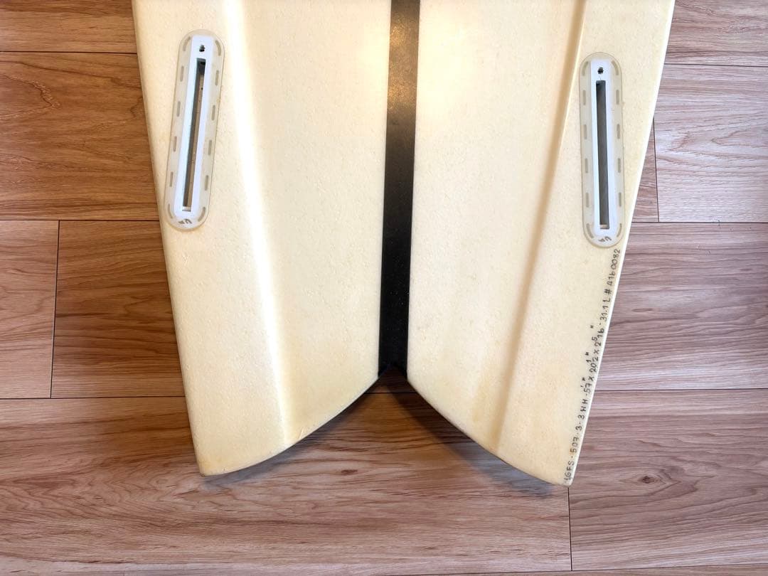 【トリス】フィン付　FIREWIRE GO FISH 5'7 ロブマチャド