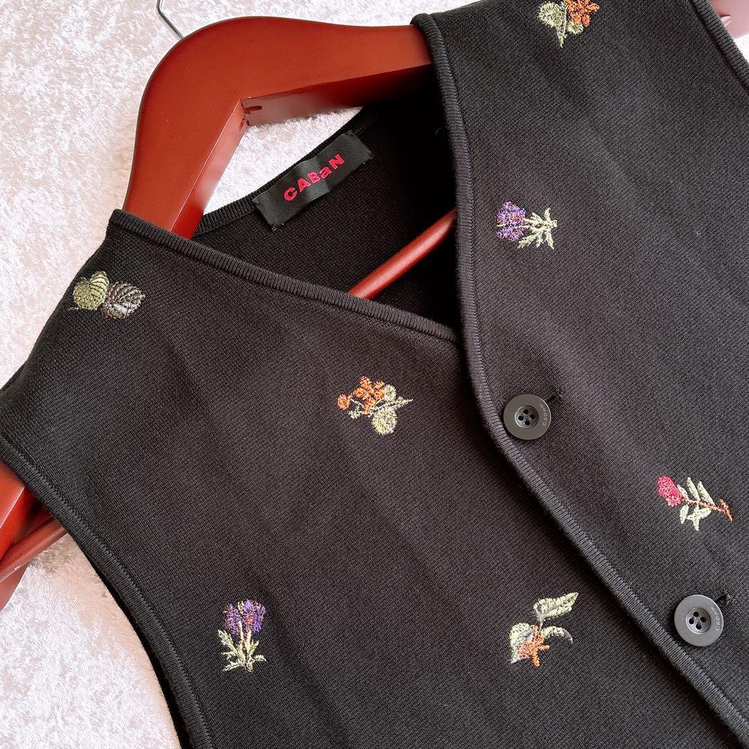 極美品♡CABaN キャバン　ボタニカル柄刺繍ベスト　男女兼用　コットンカシミヤ