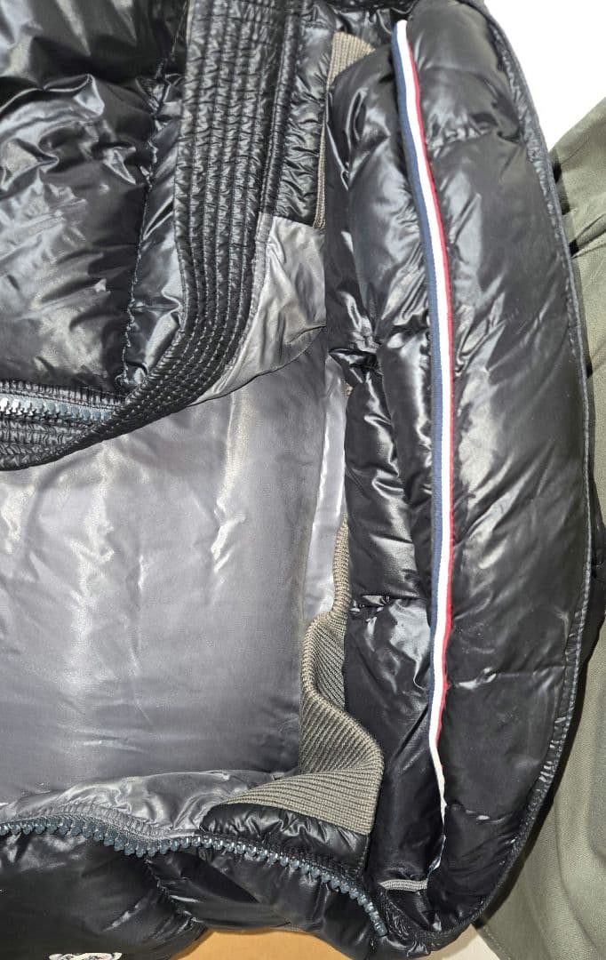 み*ん様 モンクレール ベスト MONCLER