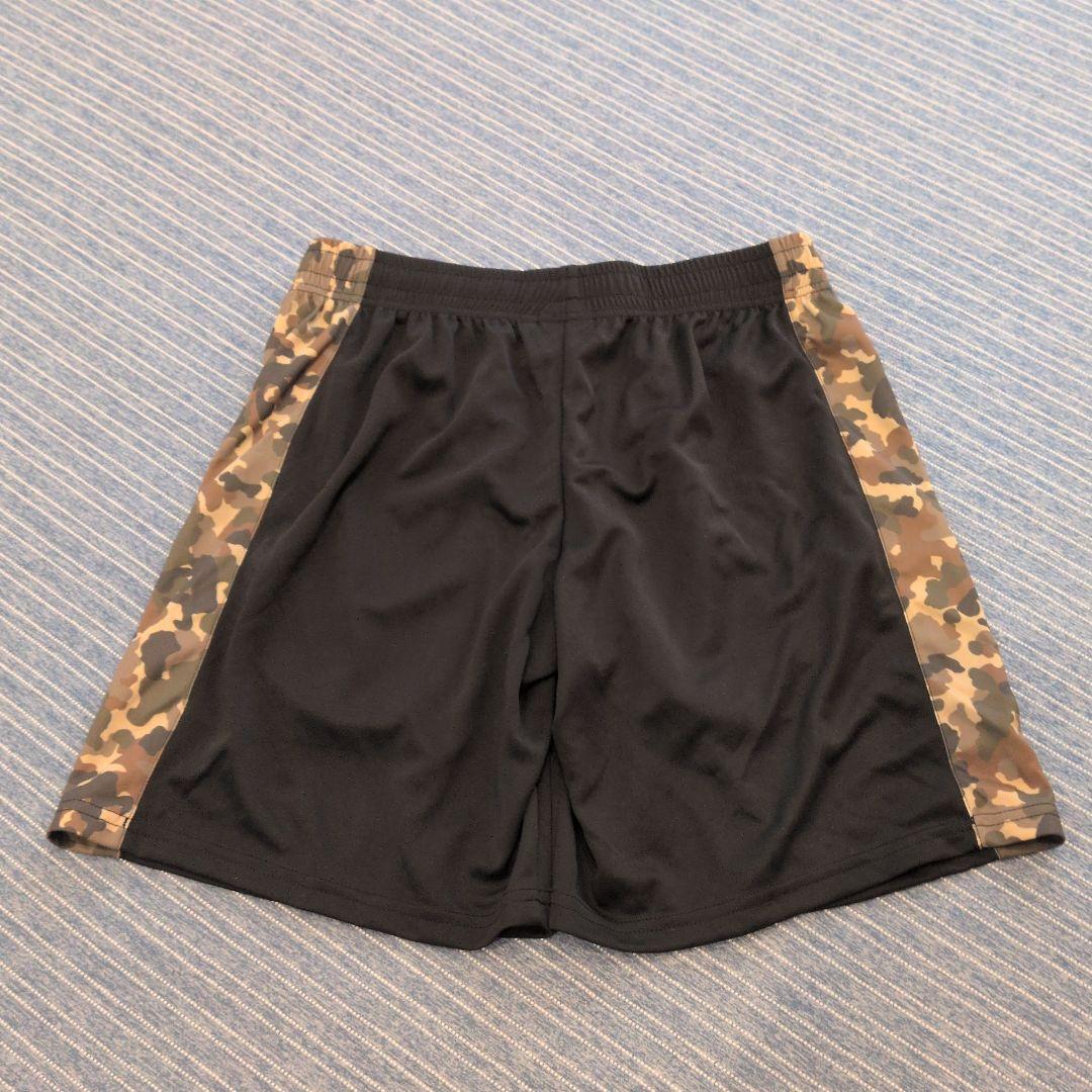 EGOZARU 迷彩柄 Tシャツとショートパンツセット