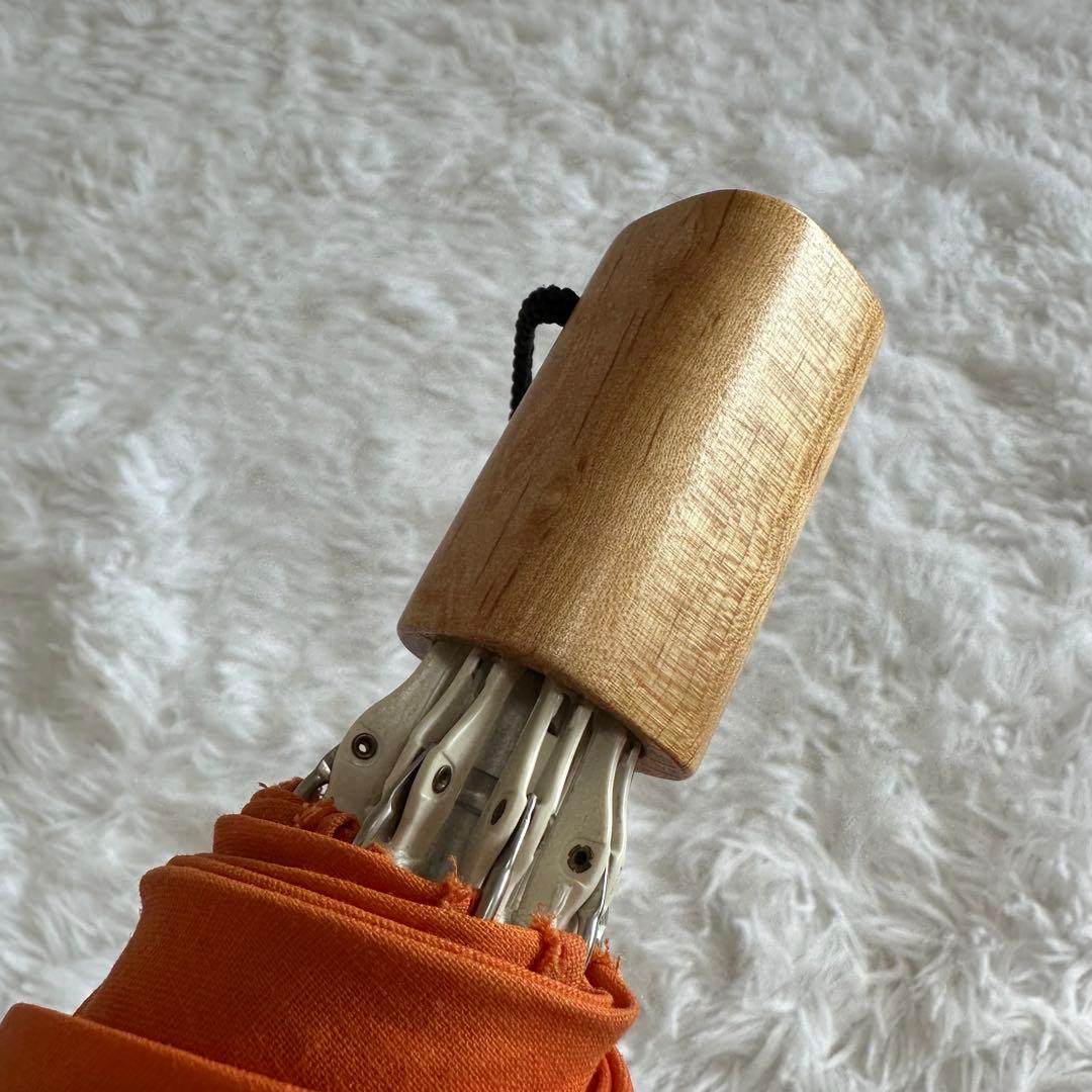 美品✨バーバリー 折りたたみ傘 晴雨兼用 ノバチェック オレンジ 木製 刺繍