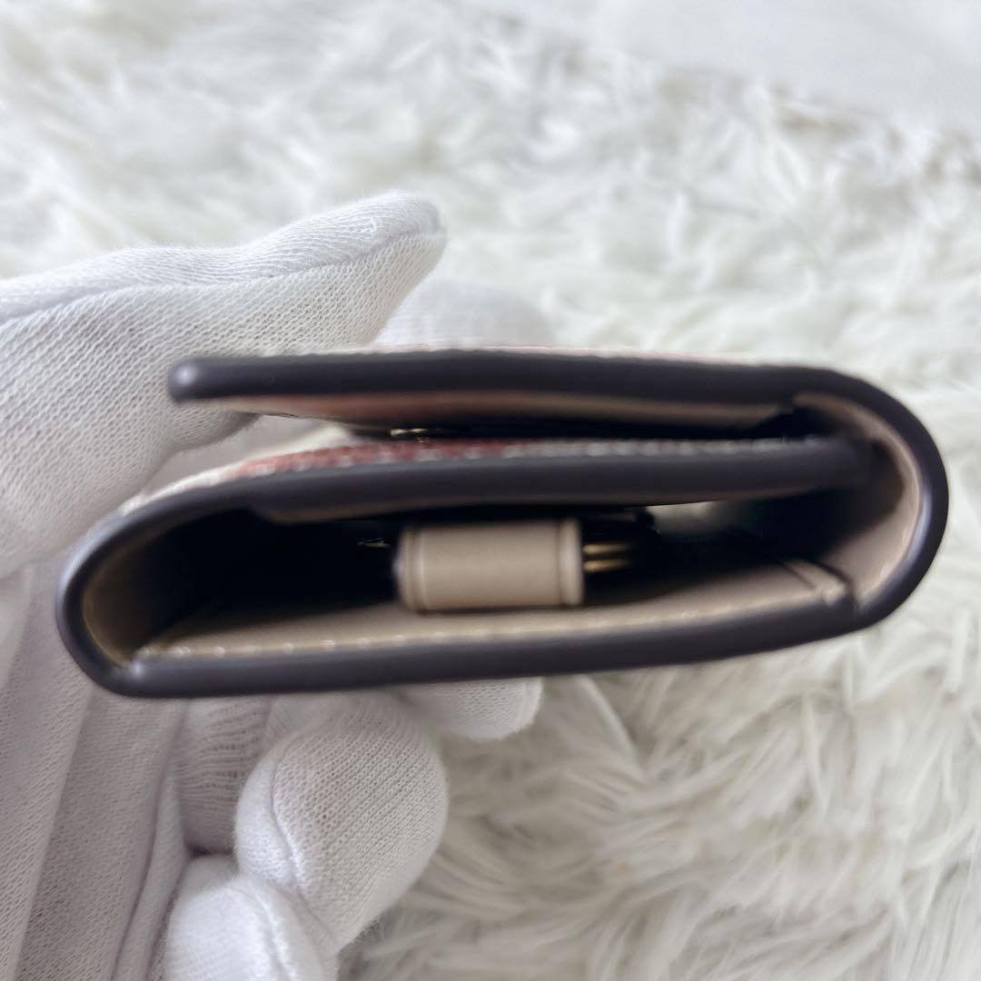 新品　COACH 花柄レザーキーケース　5連　リング付