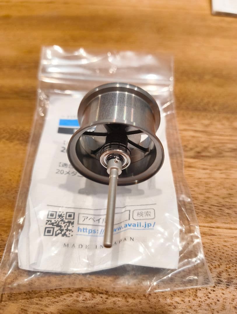 20メタニウム HG 右　マイクロキャストスプール　Avail