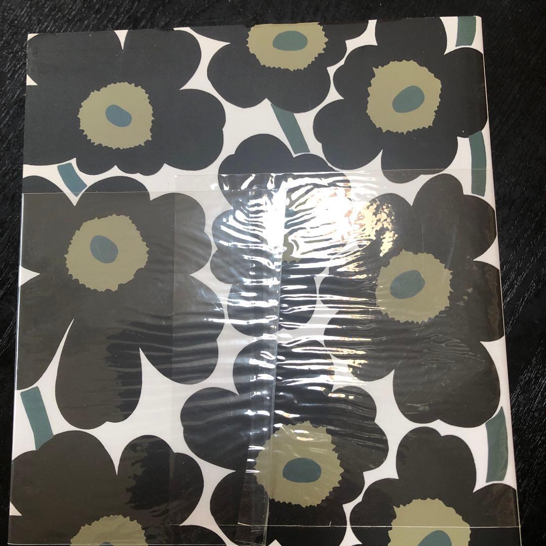 マリメッコ 付録本バッグ。