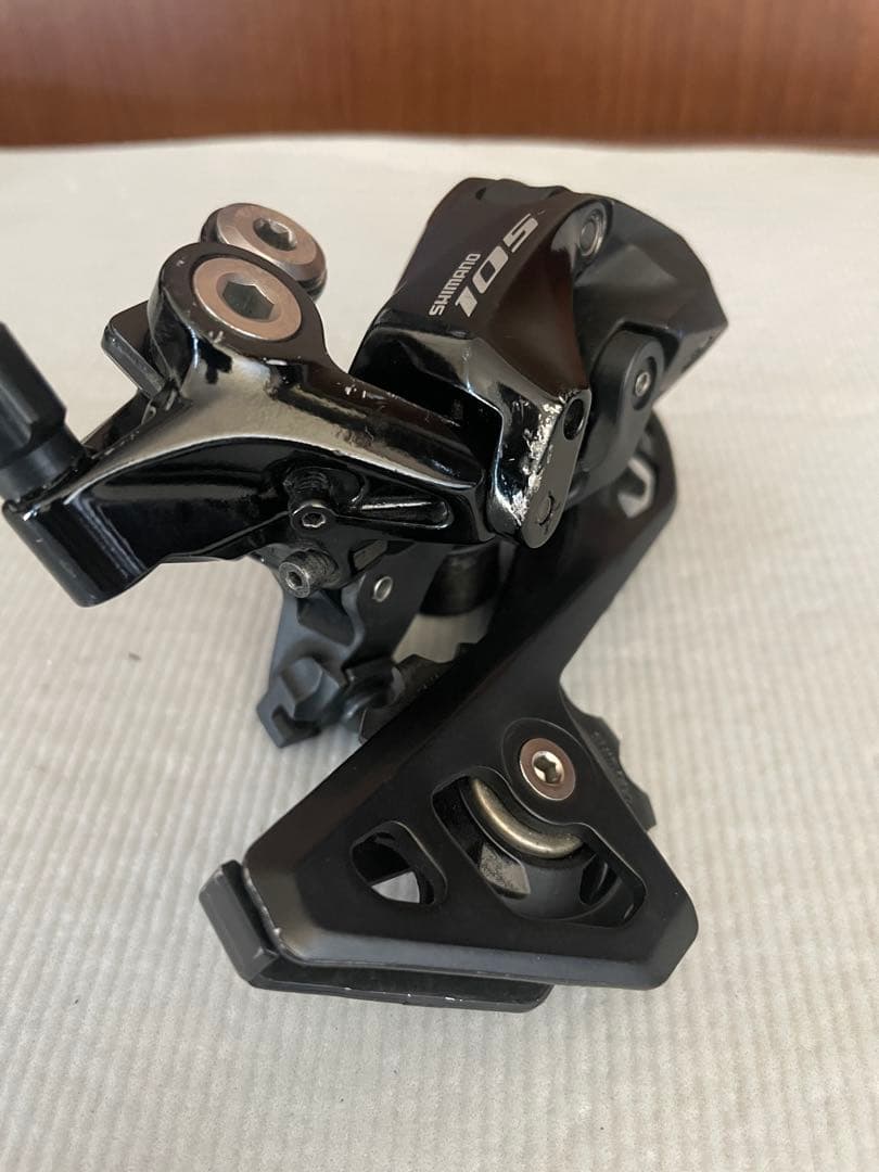 Shimano 105 クランクセットとシフターセット