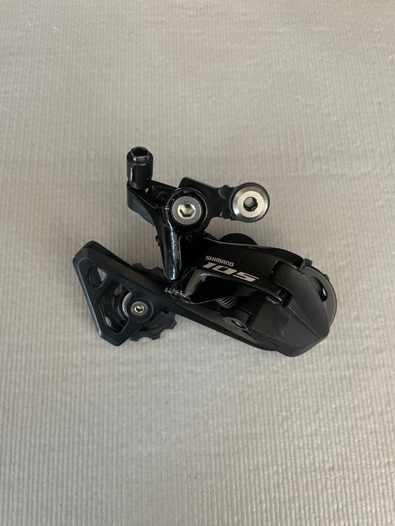 Shimano 105 クランクセットとシフターセット