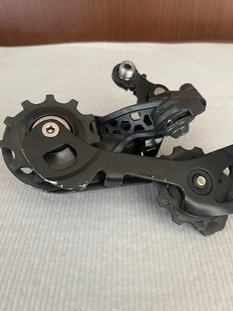 Shimano 105 クランクセットとシフターセット