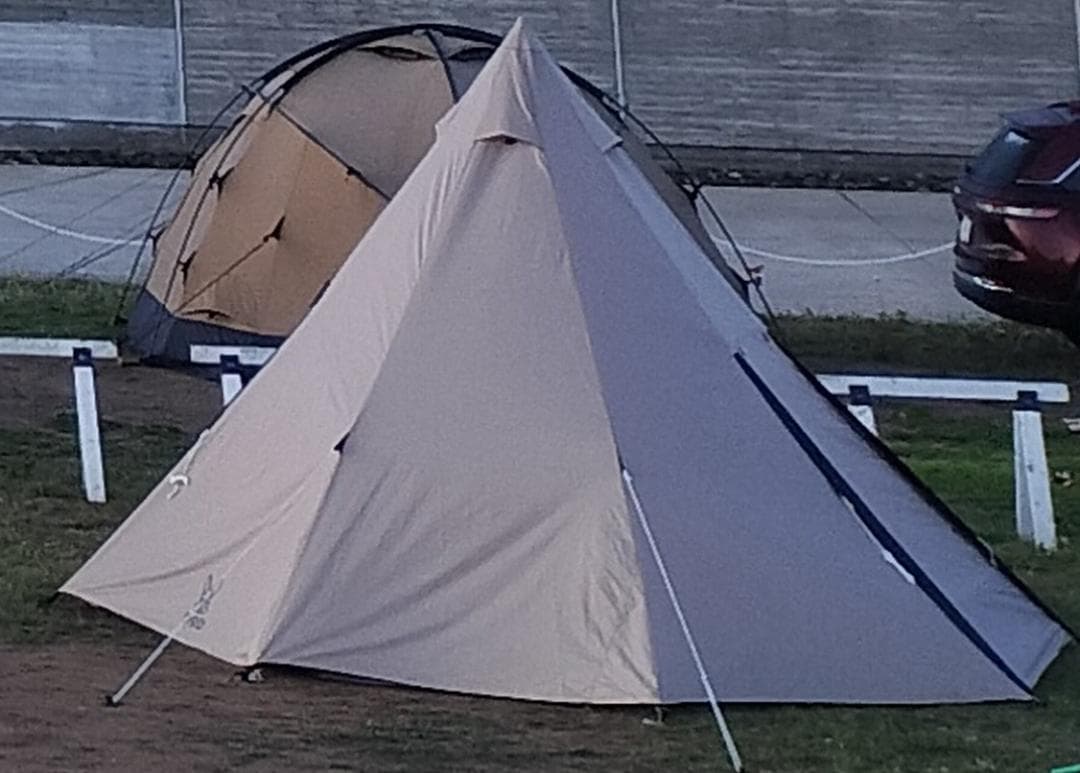 DODワンポールテント L (8人用)＋グランドシート+タープ連結+ペグガイド