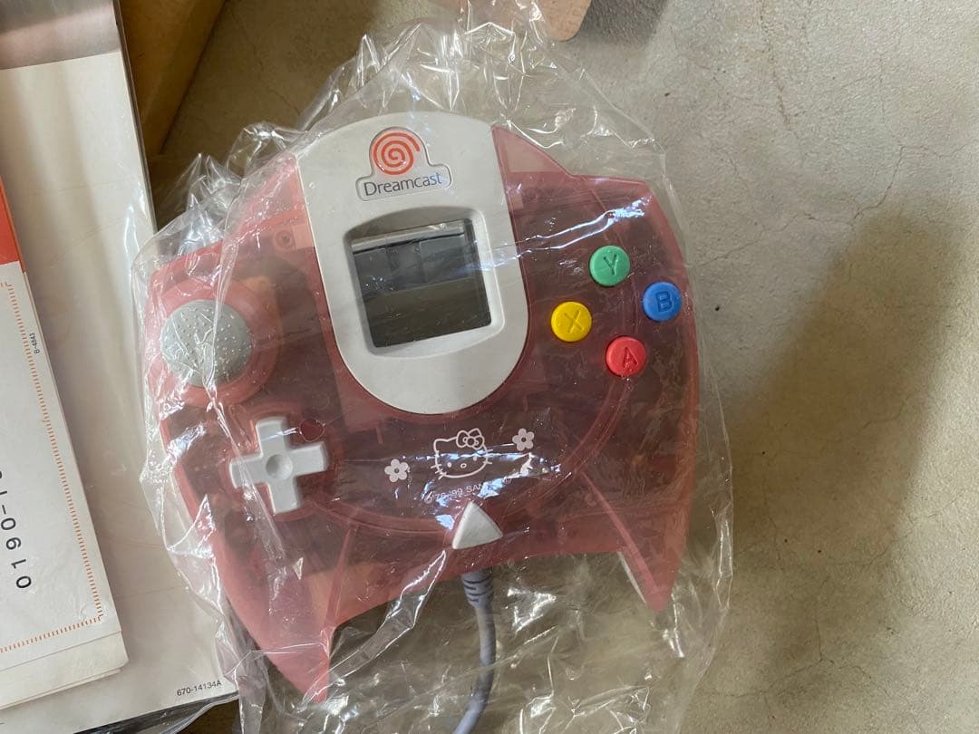 新品未使用　ハローキティ ドリームキャストセット (スケルトンピンク)