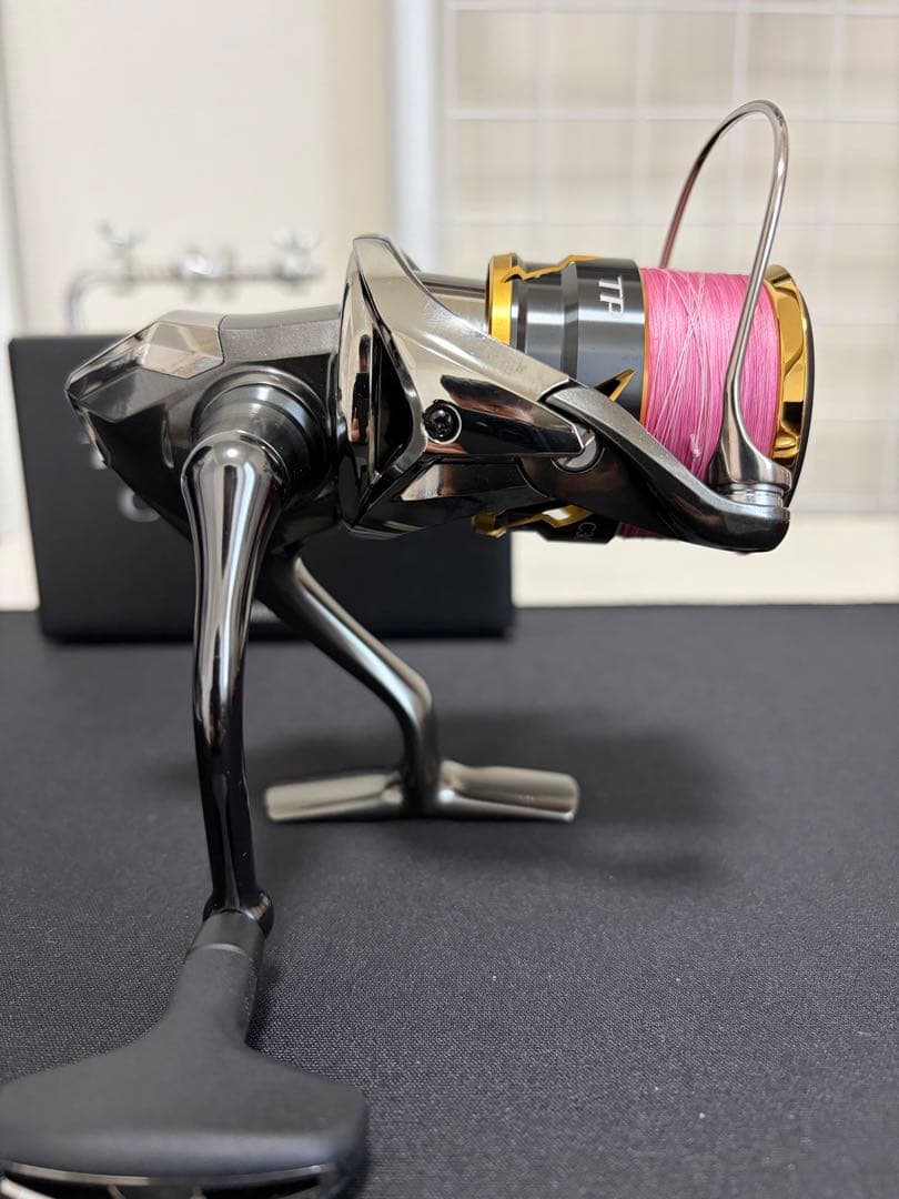 20ツインパワー C3000MHG ＋ C3000XG替えスプールセット