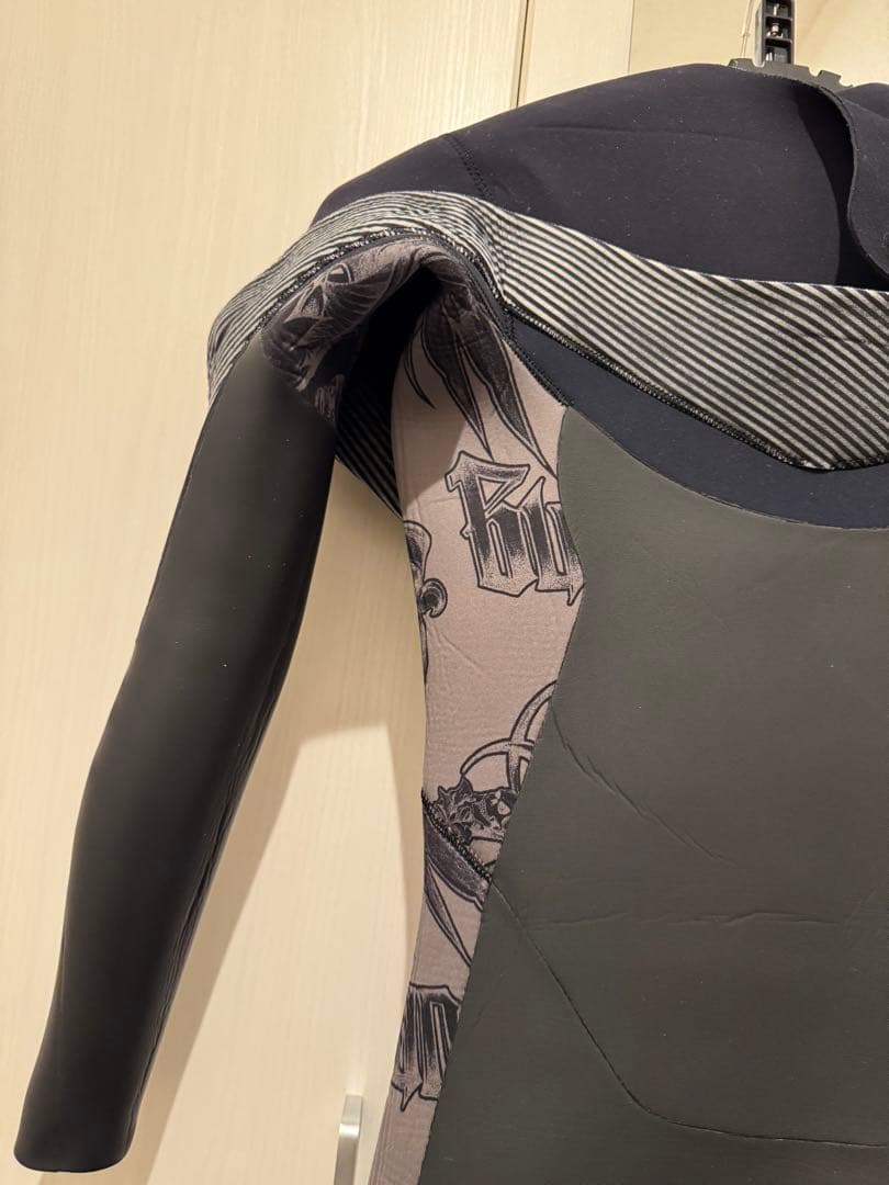 ビラボン ウェットスーツ セミドライ　M size