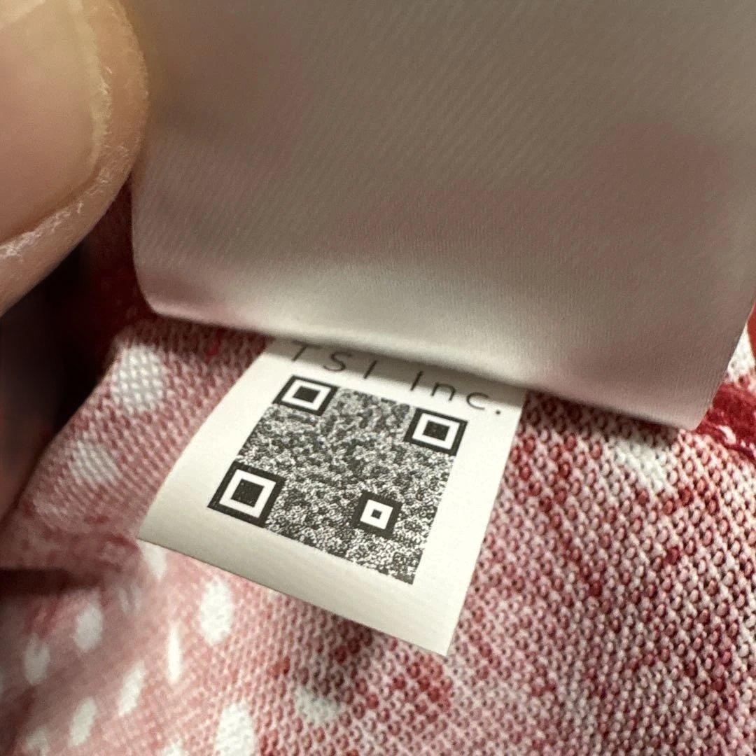 マスターバニーエディション 赤い花柄ポロシャツ