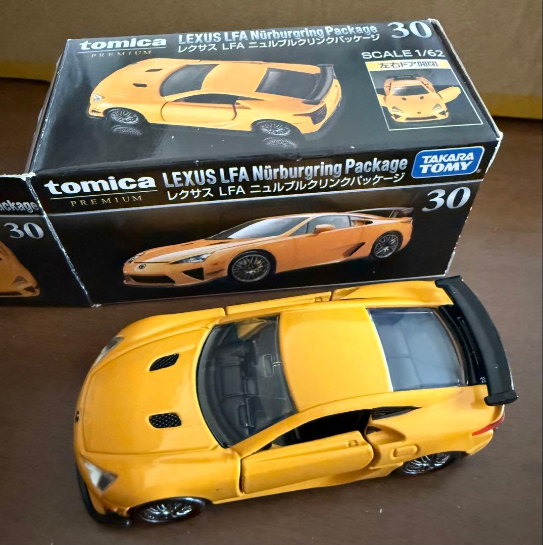 ウ*ギ様 トミカ　プレミアム　ミニカー12台セット　①