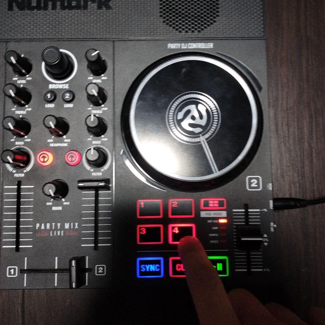 Numarkスピーカー内蔵 DJ コントローラー Party Mix Live