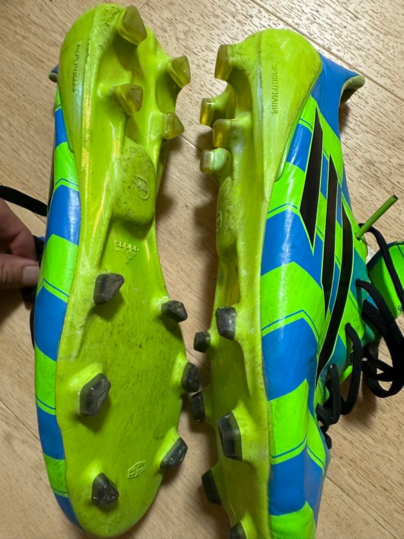 アディゼロクレイジーライト