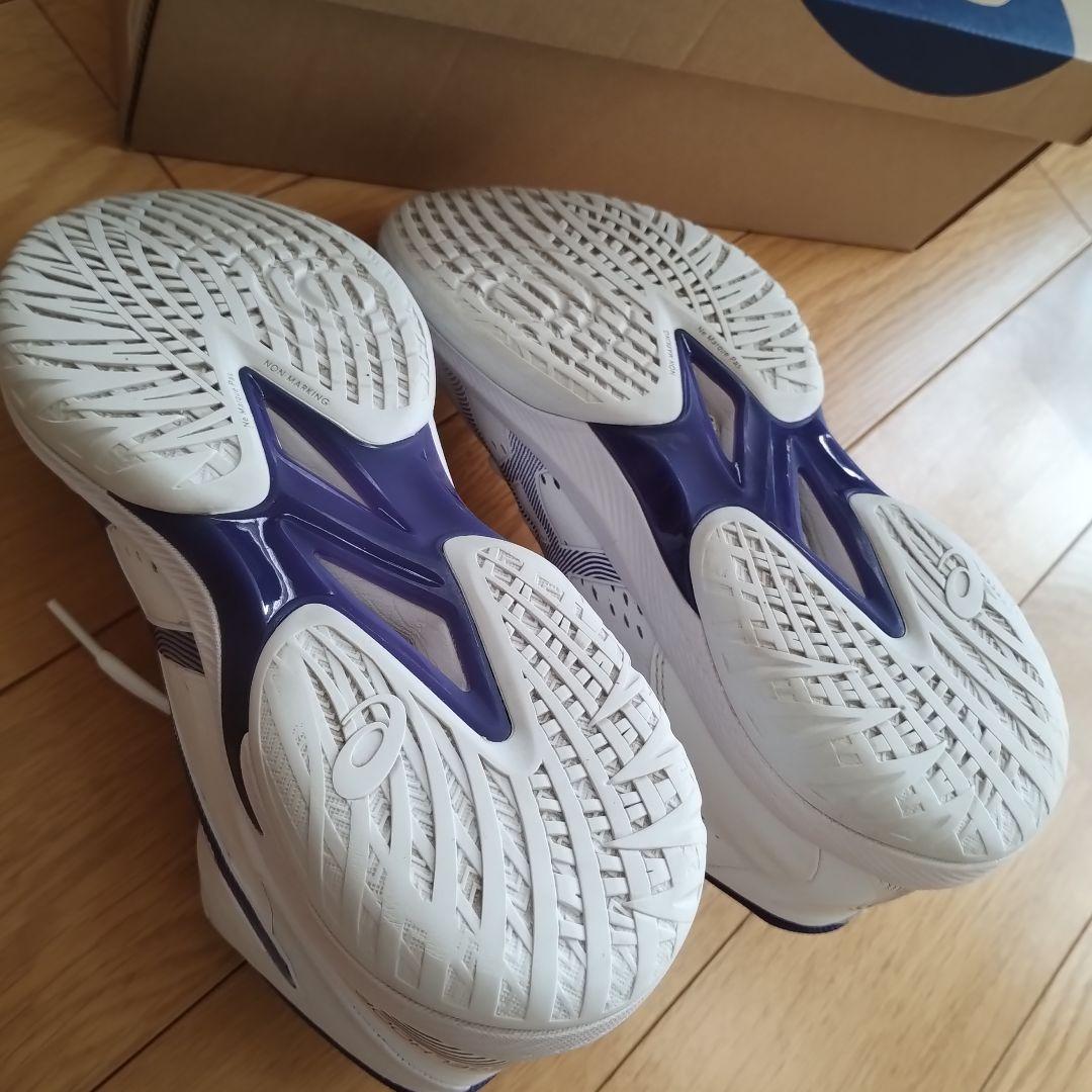 美品★asics バスケットボールシューズ　ゲル フープ V16 スタンダード