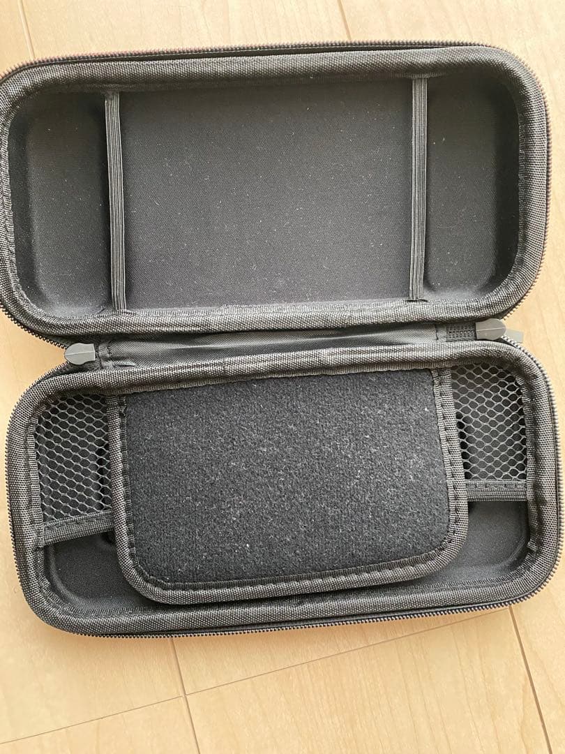 Nintendo Switch Lite グレー 本体　持ち運びケース付