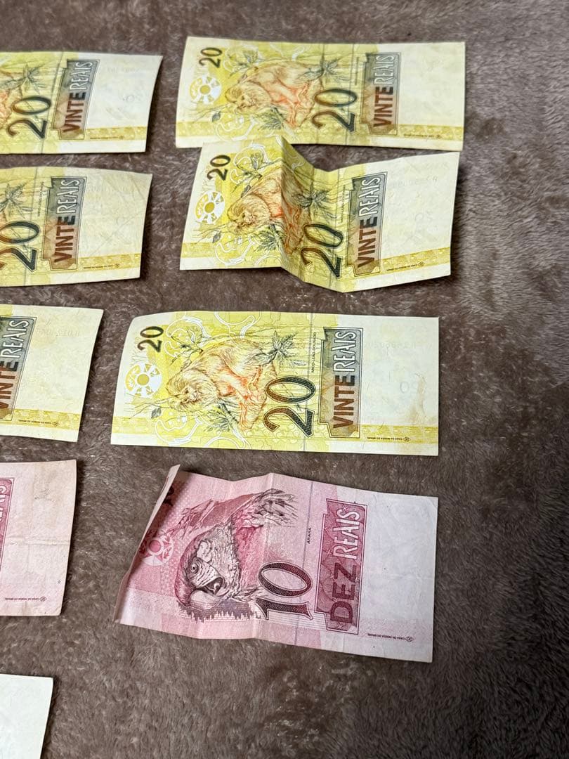ハ*ウ様 ブラジル　海外紙幣　旧紙幣　古銭　14枚セット
