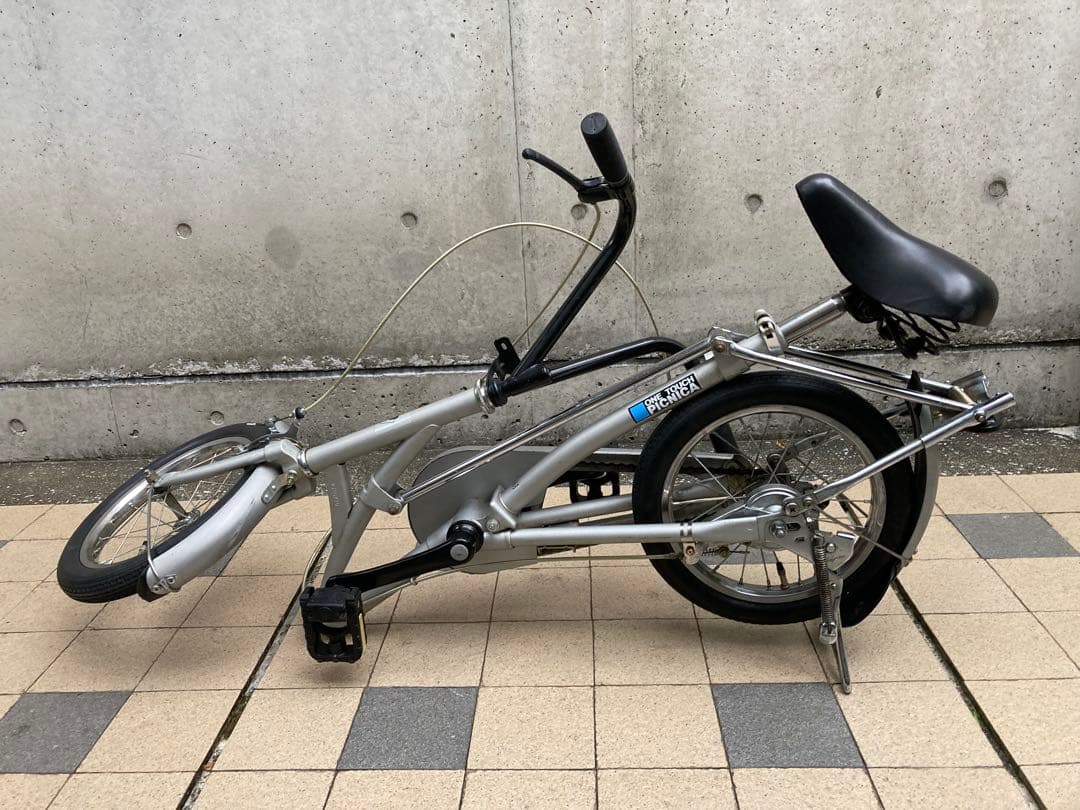 ブリヂストン 「ピクニカ」ワンタッチ折りたたみ自転車 12インチ