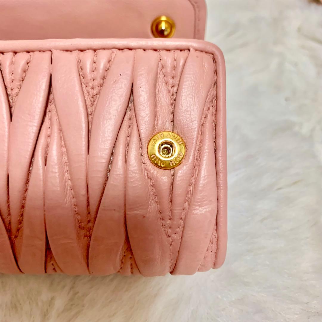 美品　miu miu ミュウミュウ　マテラッセ ６連キーケース　可愛いピンク