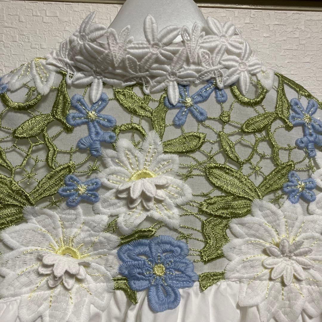 チェスティ白コットン✖️花のレース✖️フリル 袖にレース♡１-Mふんわりシルエット♡