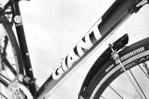 【引き取り限定】GIANT ESCAPE R3 クロスバイク微走行美車