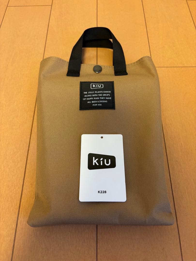 アーバンリサーチ別注　コールマン　コンパクトフォールディングチェアとその他付き