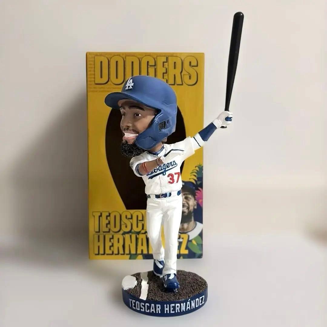 【米限定・激レア】ドジャース テオスカー・ヘルナンデス ボブルヘッド人形
