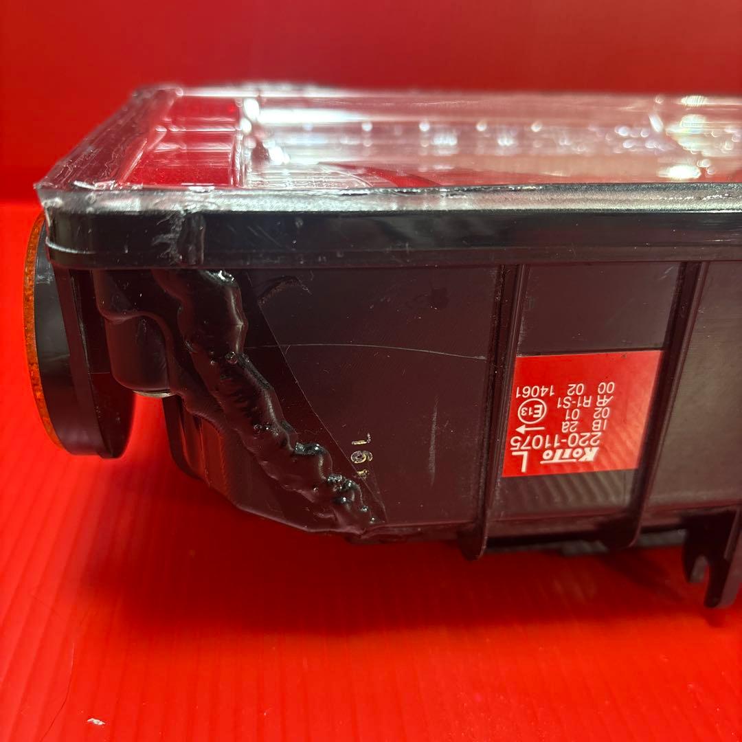 小糸テール 3連 車検対応状態 リメイク 新品レンズ 左 （助手席側）