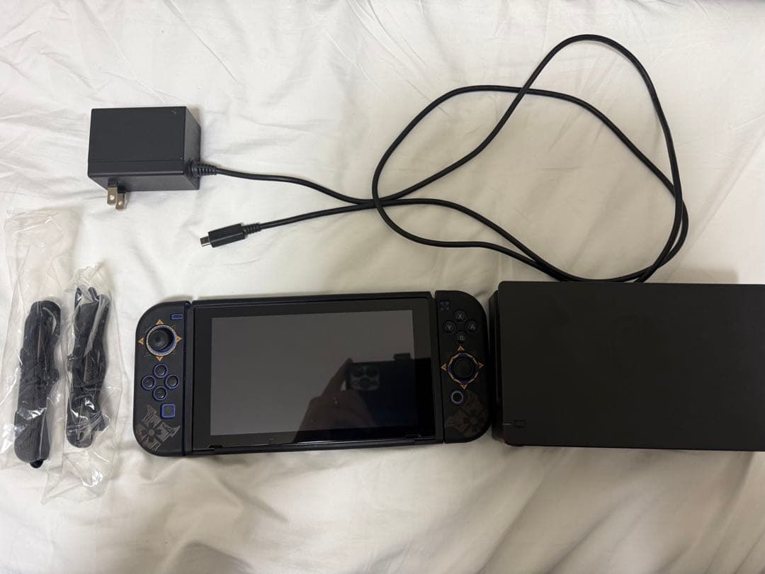 V*e様 任天堂Switch本体 箱無し 付属品あり 美品