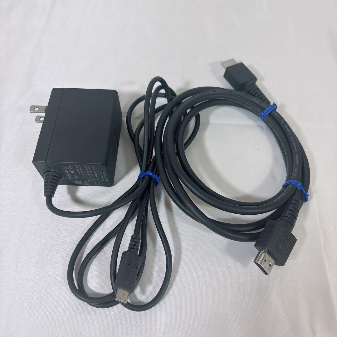 ニンテンドー Nintendo Switch 本体　ネオンブルー／ネオンレッド