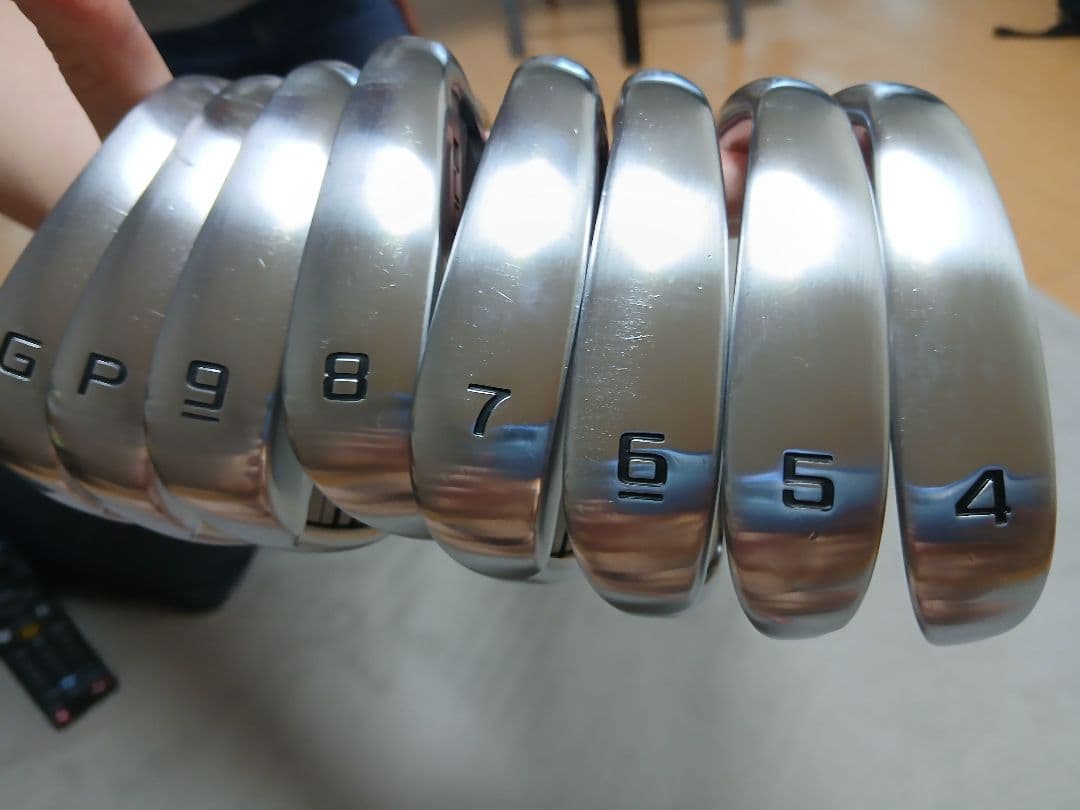 キングツアーアイアン8本（G～4）
