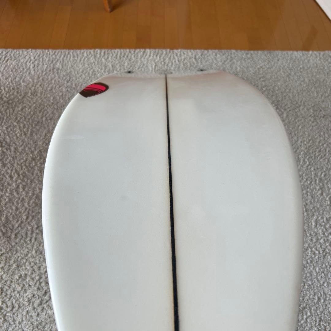 シャープアイOKAY 5’7 タティアナ・ウェストン・ウェブ使用ボード