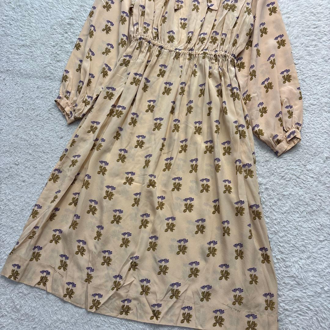 サルヴァトーレフェラガモ　リボンタイ シルクワンピース　花柄　シアー素材