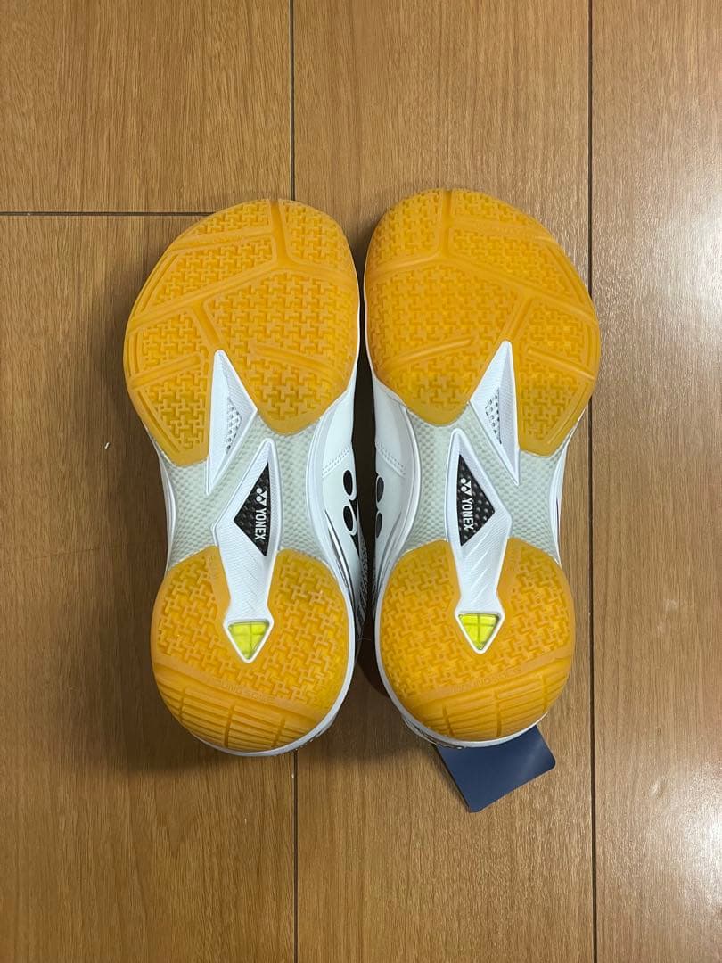 YONEXバドミントンシューズ 25.5cm ワイド 65Zホワイト/オレンジ