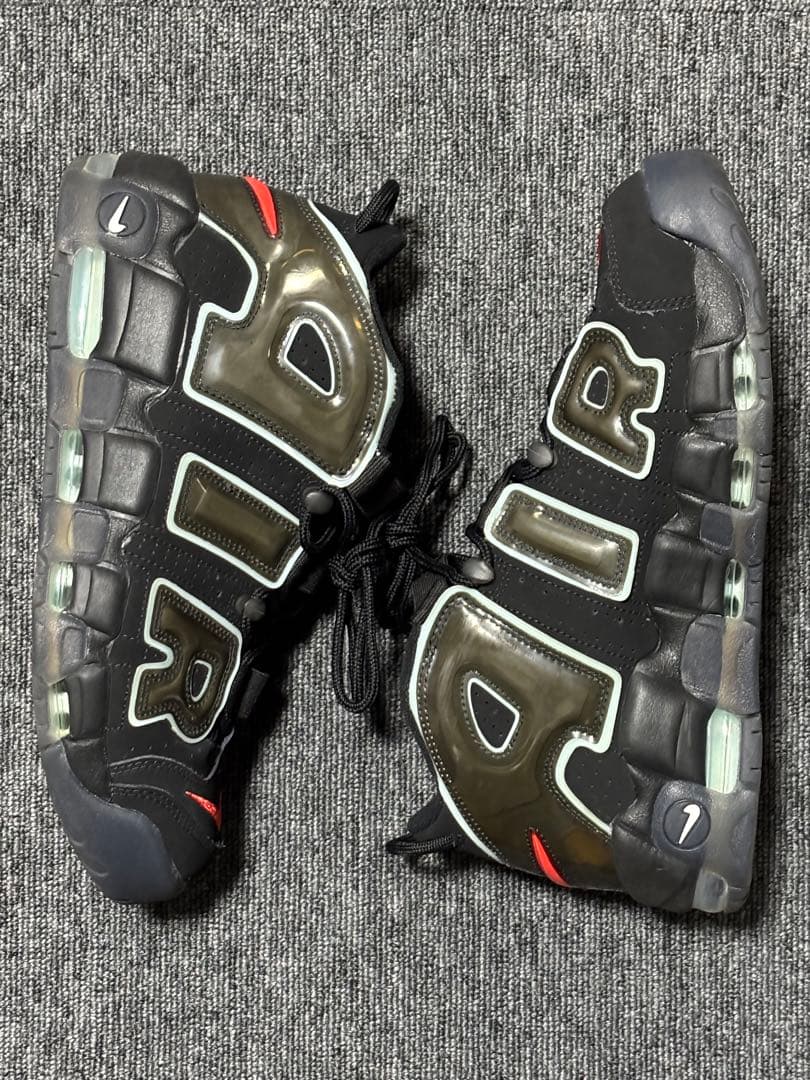 NIKE AIR MORE UPTEMPO 96'・ブラック