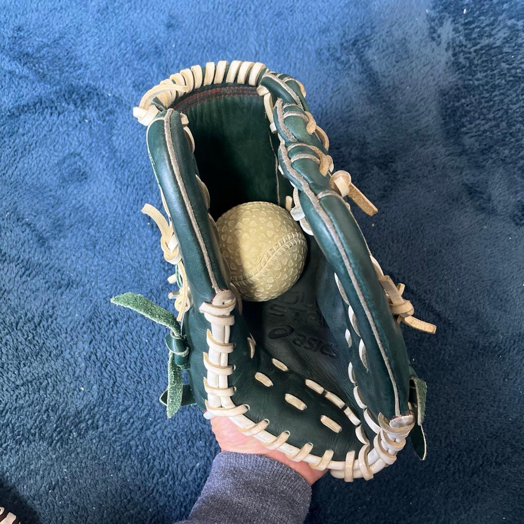 は*る様 軟式　グローブ　投手　ピッチャー　アシックス　ダルビッシュモデル