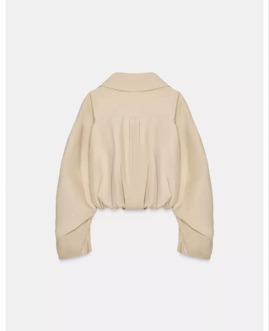 タグ付き新品★ZARAのフリル付きクロップドトレンチコート★XS-Sサイズ★完売