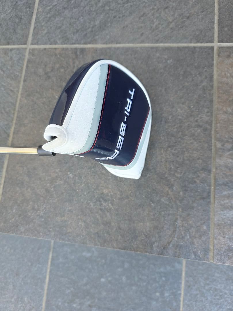 Odyssey トライビーム 7 パター