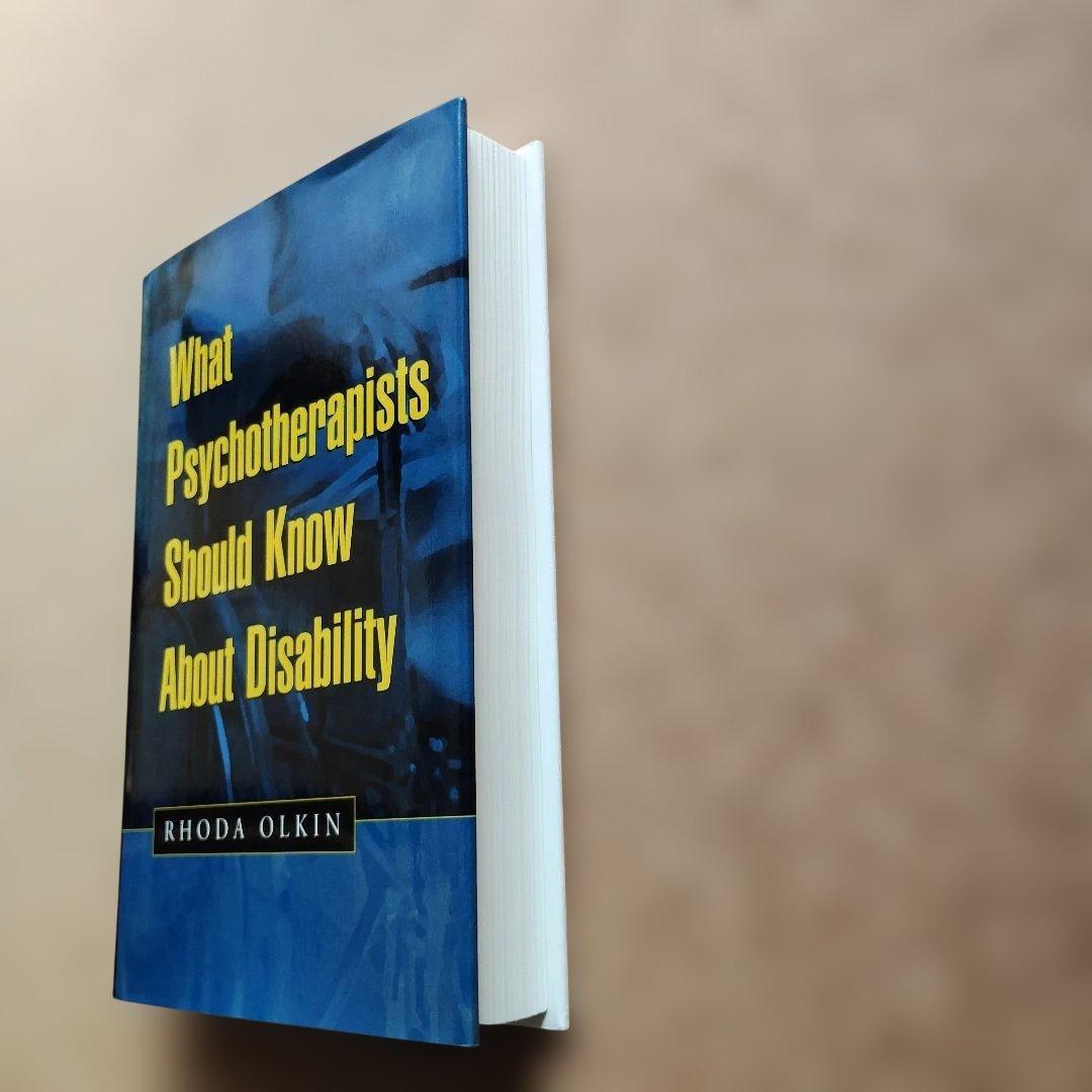 洋書 What Psychotherapists Should Know About