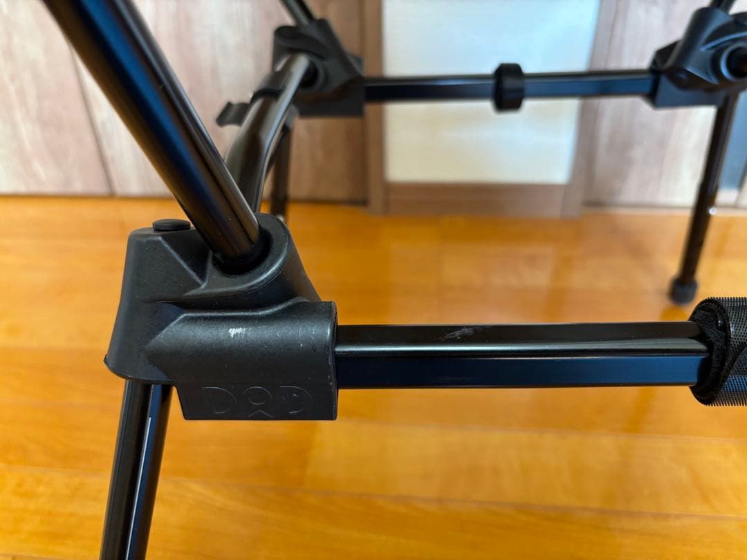 DOD アウトドアチェア スゴイッス　タン　収納バッグ付き