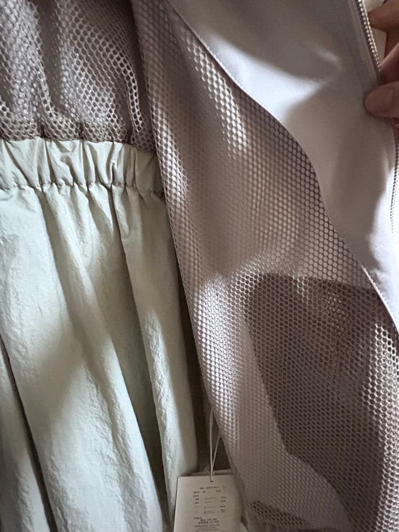 ⭐︎ヘレンチア⭐︎ライトグレー ジップアップベスト