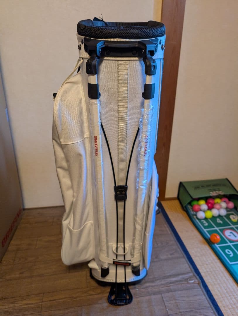 ブリーフィングゴルフキャディバッグ 限定CR-4 ホリデーコレクション 白×赤