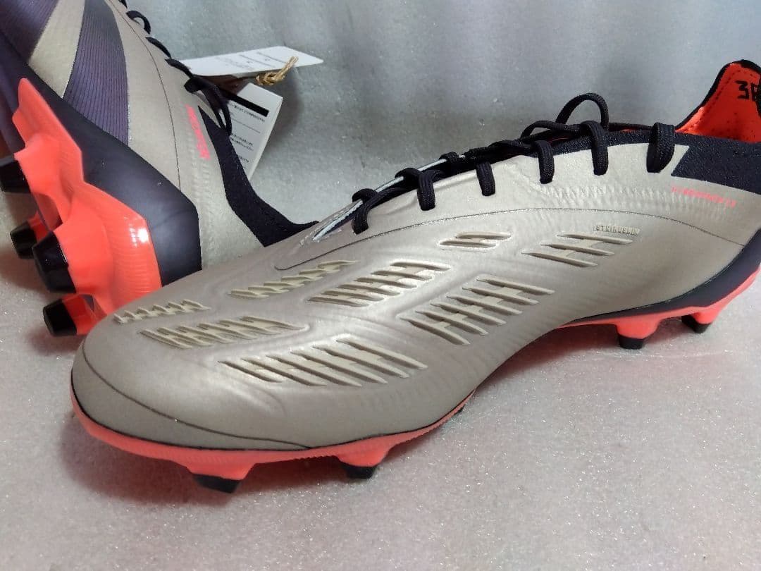 アディダス　プレデター ELITE HG/AG ジャパン◆28cm◆スパイク